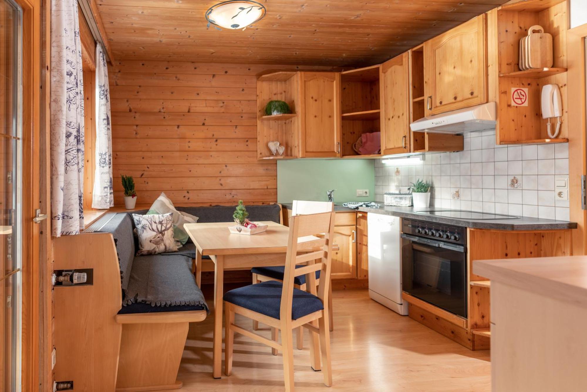 ラートシュタット Wellnesshaus Reicheltアパートホテル 部屋 写真